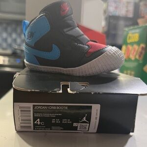 Jordan one crib bootie
